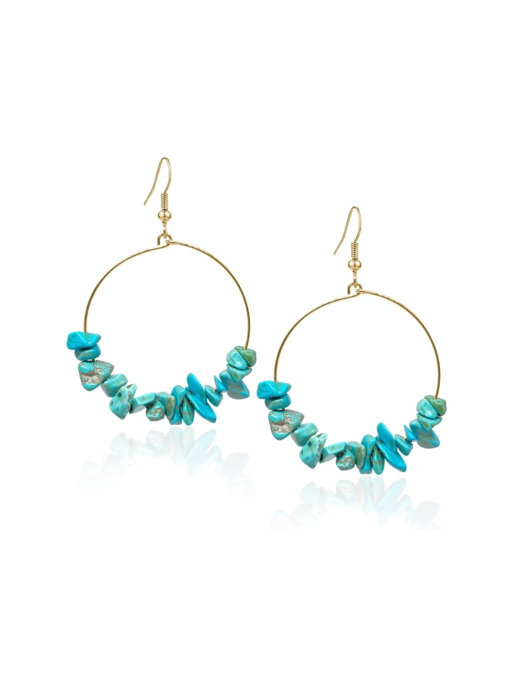 Hanging earrings of fallen natural stones